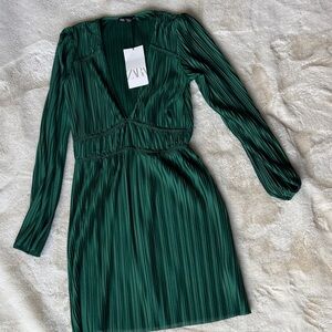 Zara Deep Green Long Sleeve Dress